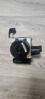 BMW F20 jednotka ABS - 4