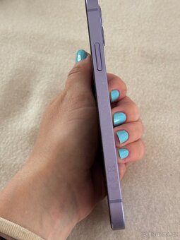 iPhone 12 - 4