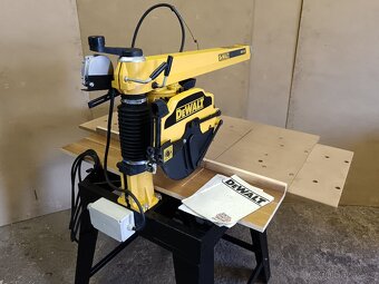 Radiální pila, zkracovací pila, pila DEWALT, pokosová pila - 4