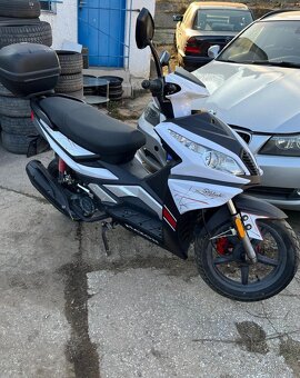 Skútry Maxon 125 Pronájem - 4