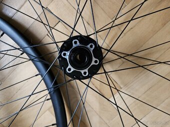 Zapletená BOOST kola 29" MTB Tubeless Ready Javax WD-255 - 4