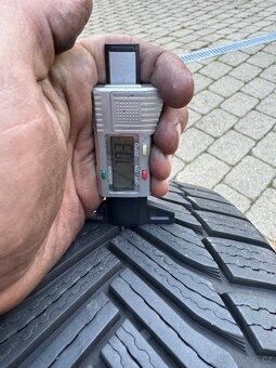 Sada zimních pneu 225/50/17 Michelin - 4