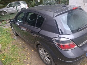 Opel Astra - 4