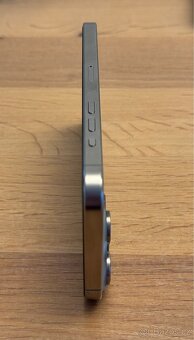 Prodám iPhone 15 Pro Max 256 GB + kryty za 5 000 Kč v ceně - 4
