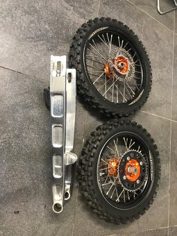 Ktm sx 50 prodloužená kyvná vidlice/kola 12/14 - 4