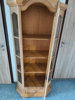 Vitrína - 4