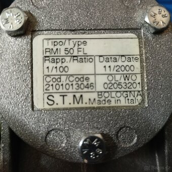 Elektromotor s převodovkou - 4