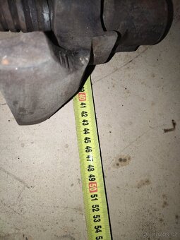 Větší kovářský svěrák - 4