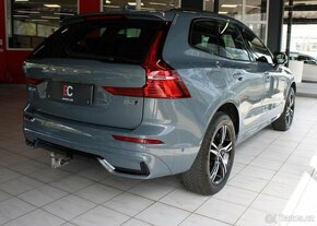 Volvo XC60 B4 AWD R-Design PilotAssist/36 nafta automat - 4