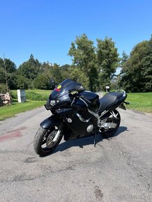 Honda CBR600F - 4