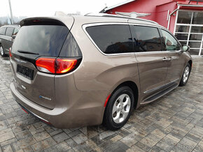 Chrysler Pacifica 3,6L HYBRID, 7 míst, Facelift, REZERVACE - 4
