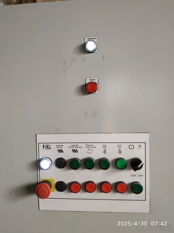 Štěpkovač sekačka dřevěných odřezků - 4