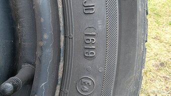 185/60 r15 Fabia 3 - 4