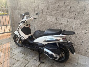 Piaggio Beverly 400 Tourer 2009 - 4