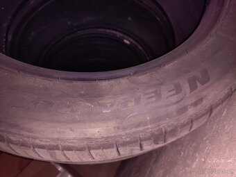 Pneu 235/50 R18 - 4