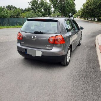 Volkswagen golf 5 2.0tdi,103kw,221000km. - 4