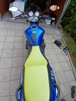 Kawasaki zr7 - 4