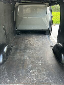 Mercedes-Benz Vito – originální přepážka za přední sedadla - 4