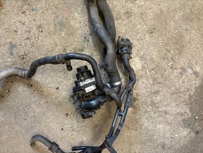 Díly z motoru 1.8tsi 118kw cdaa - 4