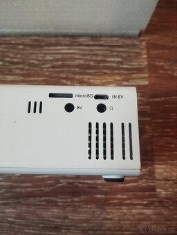 Mini projektor - 4