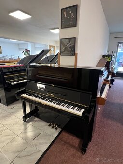 Yamaha U3 se zárukou 5 let, včetně židle, doprava zdarma. - 4