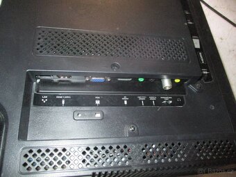 LED televize 81 cm TCL, 32 palců, nemá DVBT2 - 4