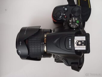 Fotoaparát NIKON D5600 + příslušenství - 4