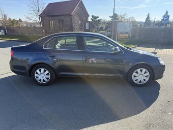 VW Jetta 2.0tdi 100kW •Najeto 261TKM•PůvodČR• - 4