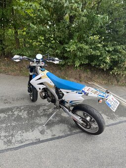 TM 300 EN - 4