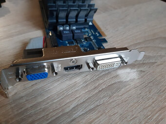 Gigabyte F2A55M-S1 + Cpu AMD + HDD 500GB + paměť 16GB - 4