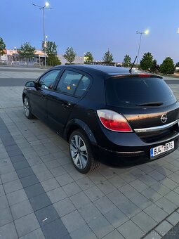 Opel Astra H 1.6 - 4