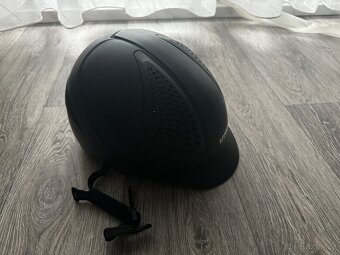 Nová přilba UVEX Exxential III - 4