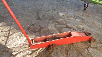 Hydraulický zvedák - 4