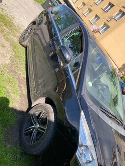 Peugeot 5008 1.6HDI 82KW 7mist - 4