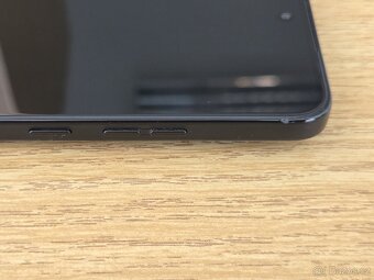 Motorola ThinkPhone 25 8GB/256GB Carbon Black - 4