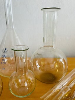 Chemické, laboratorni sklo – sada - 4