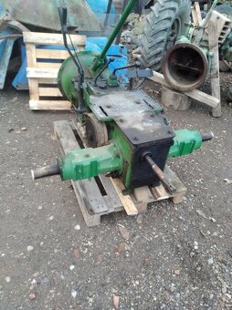 Prodám pěknou převodovku  na ZETOR 25 - SADAŘ - 4