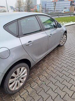 Opel Astra 1,4i turbo benzin - 4