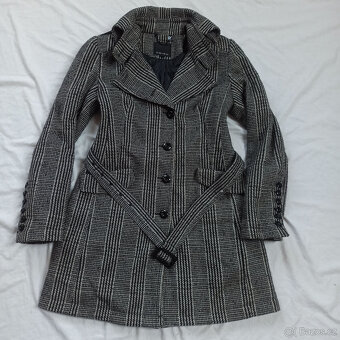 dámský zimní kabát s kapucí 38 - 40  TOP STAV - 4