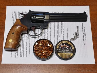 Revolver ALFA 661 - černý, dřevo cal. 6mm flobert - 4