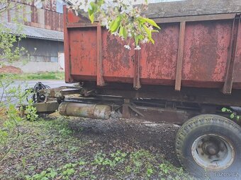 Traktorový kontejnerový návěs - 4