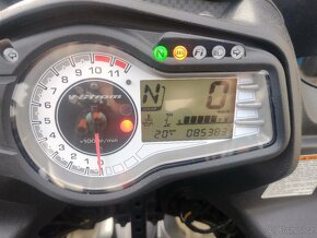 Suzuki DL 650 v-strom - 4