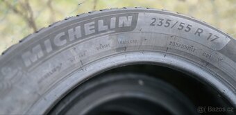 235/55r17 Michelin - 4