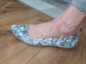Prodám kožené balerinky vel39 + kabelka zdarma - 4