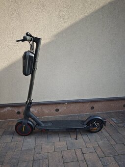 Koloběžka Xiaomi scooter 2 pro - 4