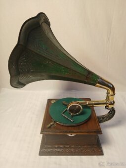 Starožitný troubový gramofon - 4