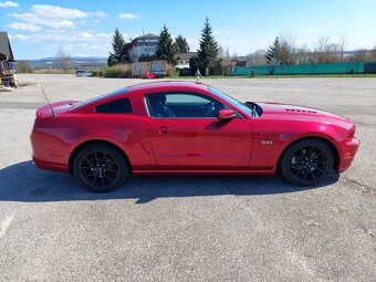 Ford mustang 5.0 GT - 4