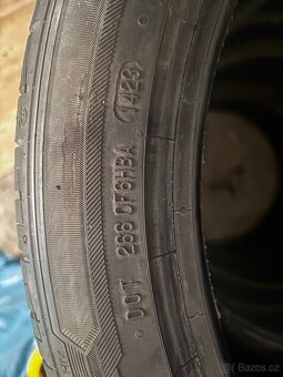 Barum Bravuris 255/40 r19 - 4