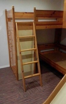 Dětská dvoupatrová postel s úložnými prostory a skluzavkou. - 4