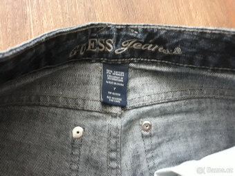 Krásné džínové kraťasy Guess - 4